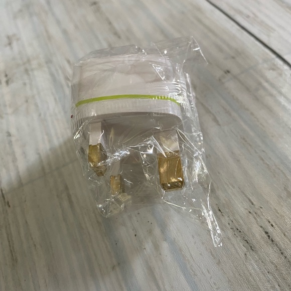 Travel Plug US to UK Plug Adapter Type G Travel Converter Power Plug - Picture 6 of 6